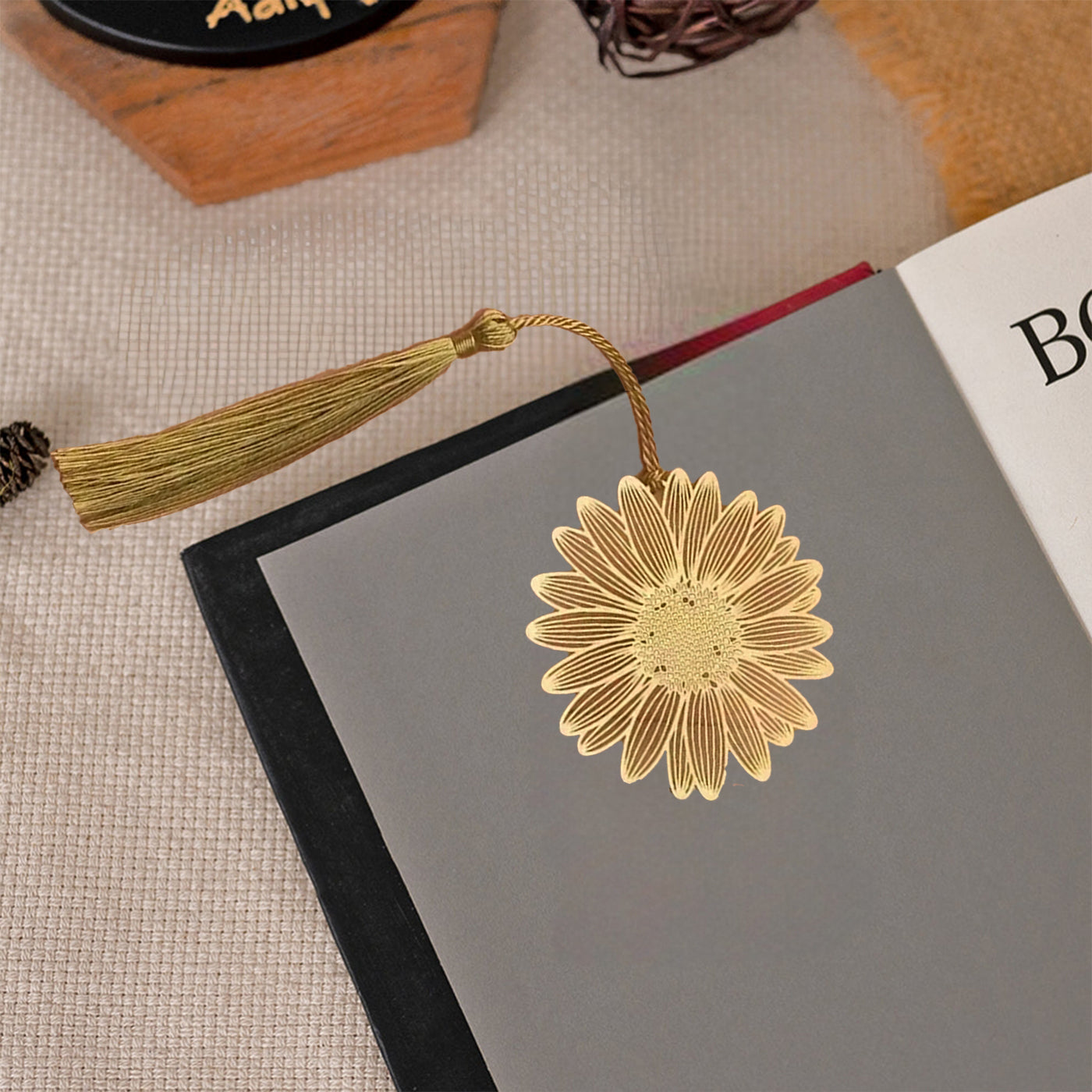 Brass Bookmarks Handcrafted Sun Flower Design Gold Bookmark with Tassel Gift for Teachers, Readers , Book Lovers, Student