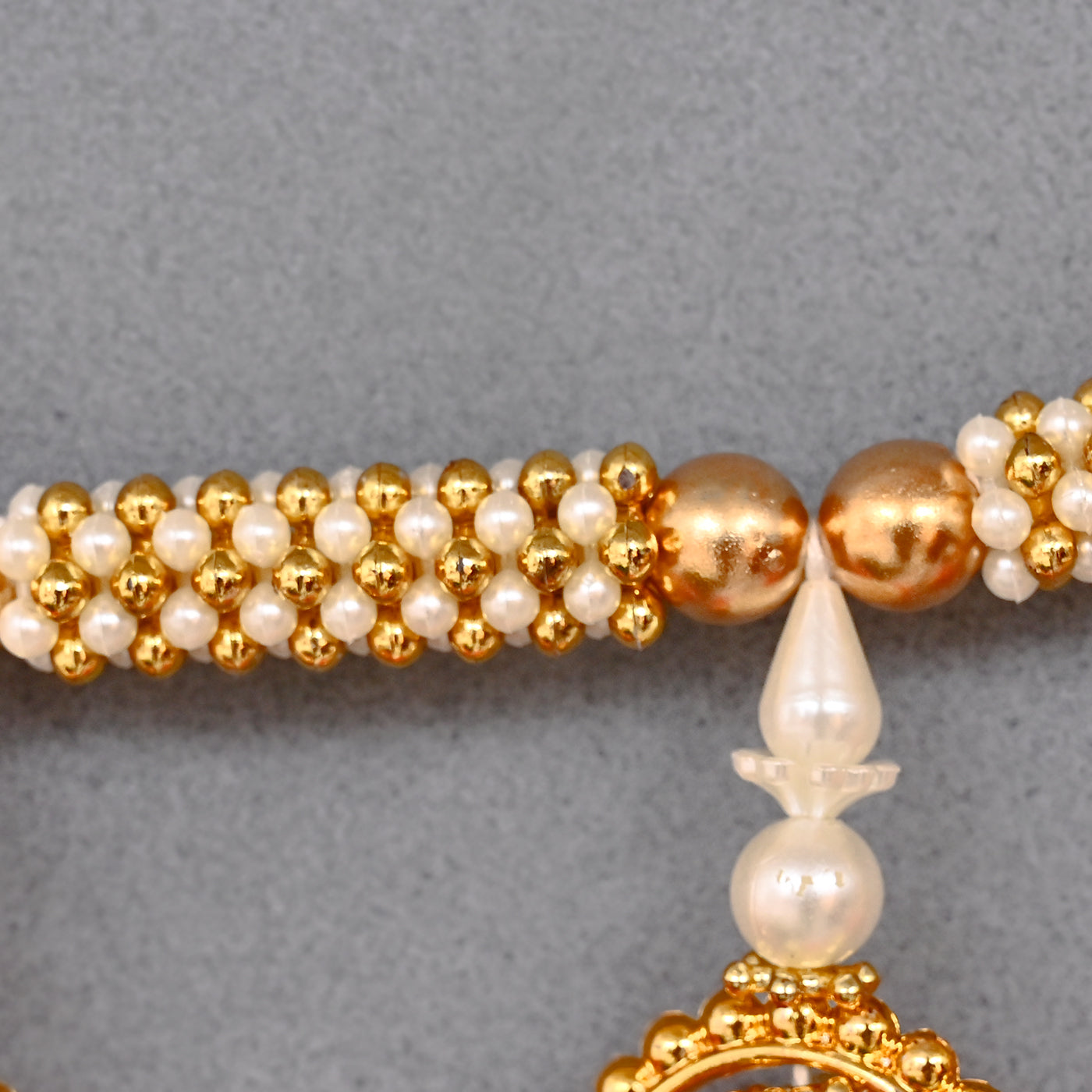 Handcrafted Artificial Peach Rose Bead Braided Toran