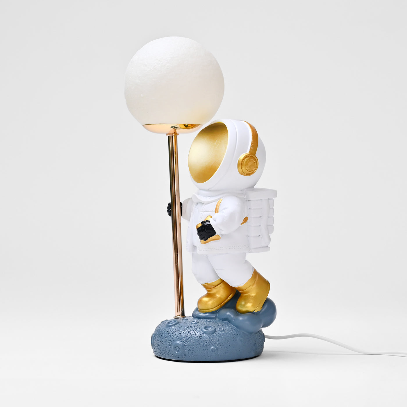 Figurine Astronaut Table Lamp | Durable | Showpiece - White