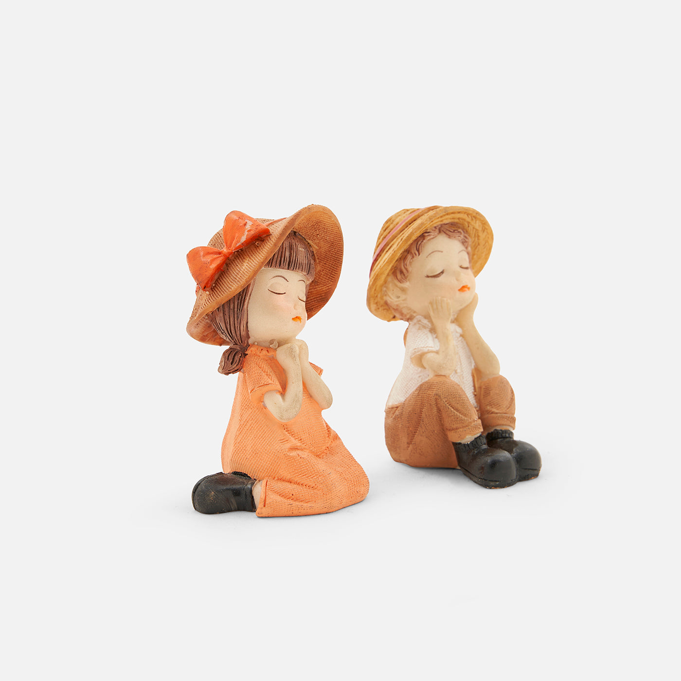 Adorable Romantic Couple Statue A Boy and A Girl