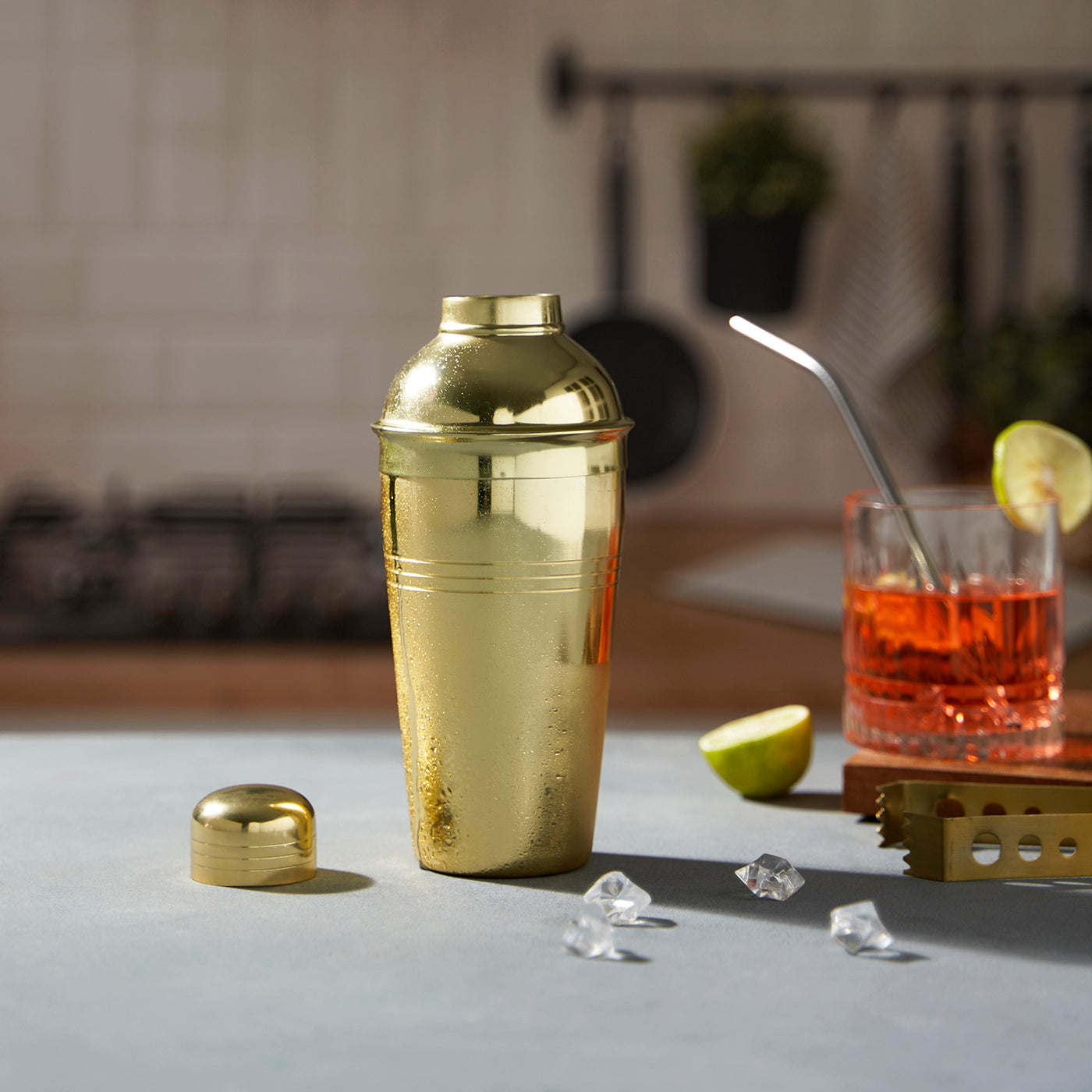 Golden Ribbed Stainless Steel Cocktail Shaker with Secure Lid Top Mocktail Juice Mixing Wine Martini Shaker Perfect for Bar Hotel Restaurant Home Parties Gifting-500 ml