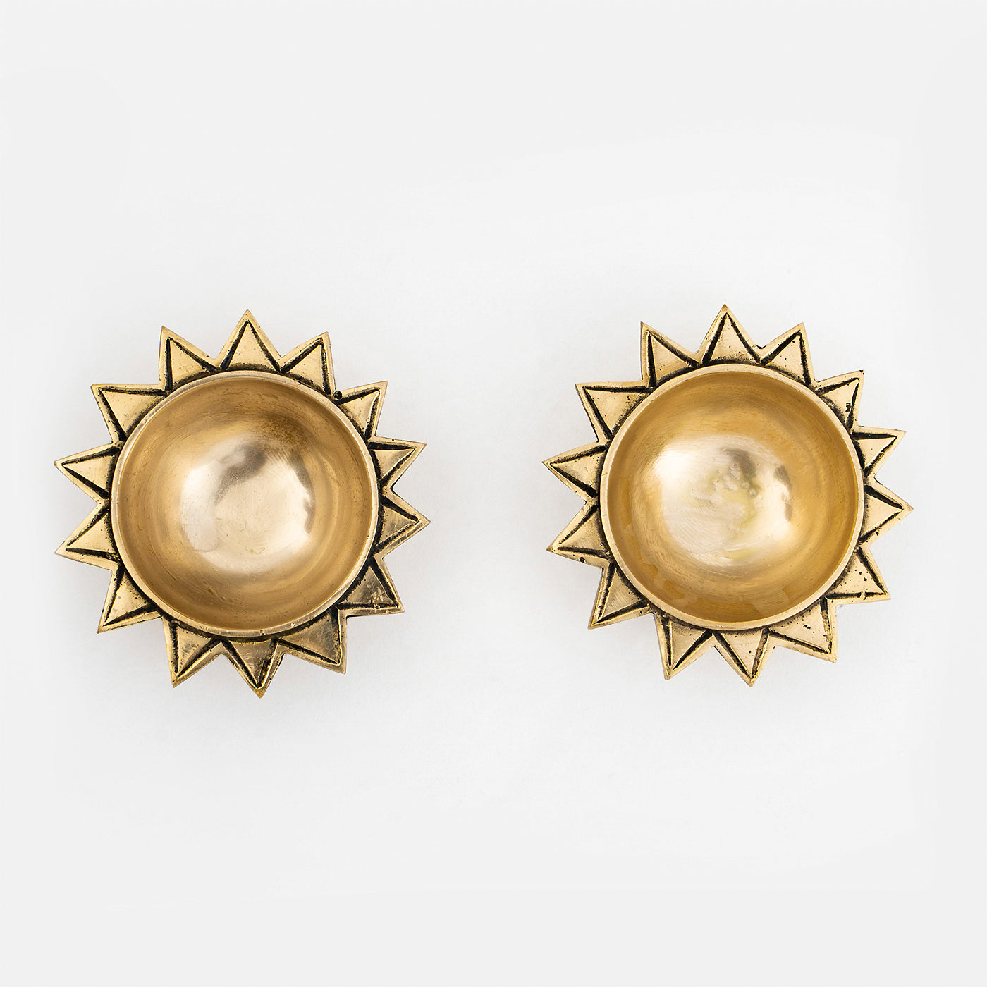 Brass Tapas Diya With Decorative Base Set of 2 With Gift Box