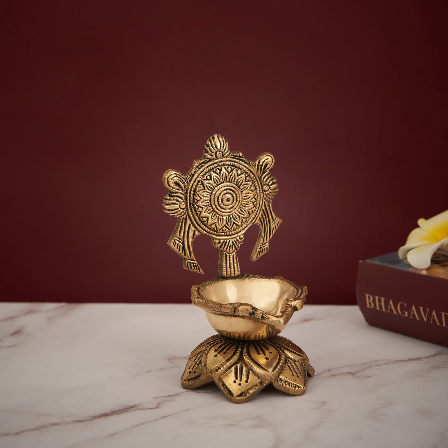Sangu Brass Chakra Diya Single Wick