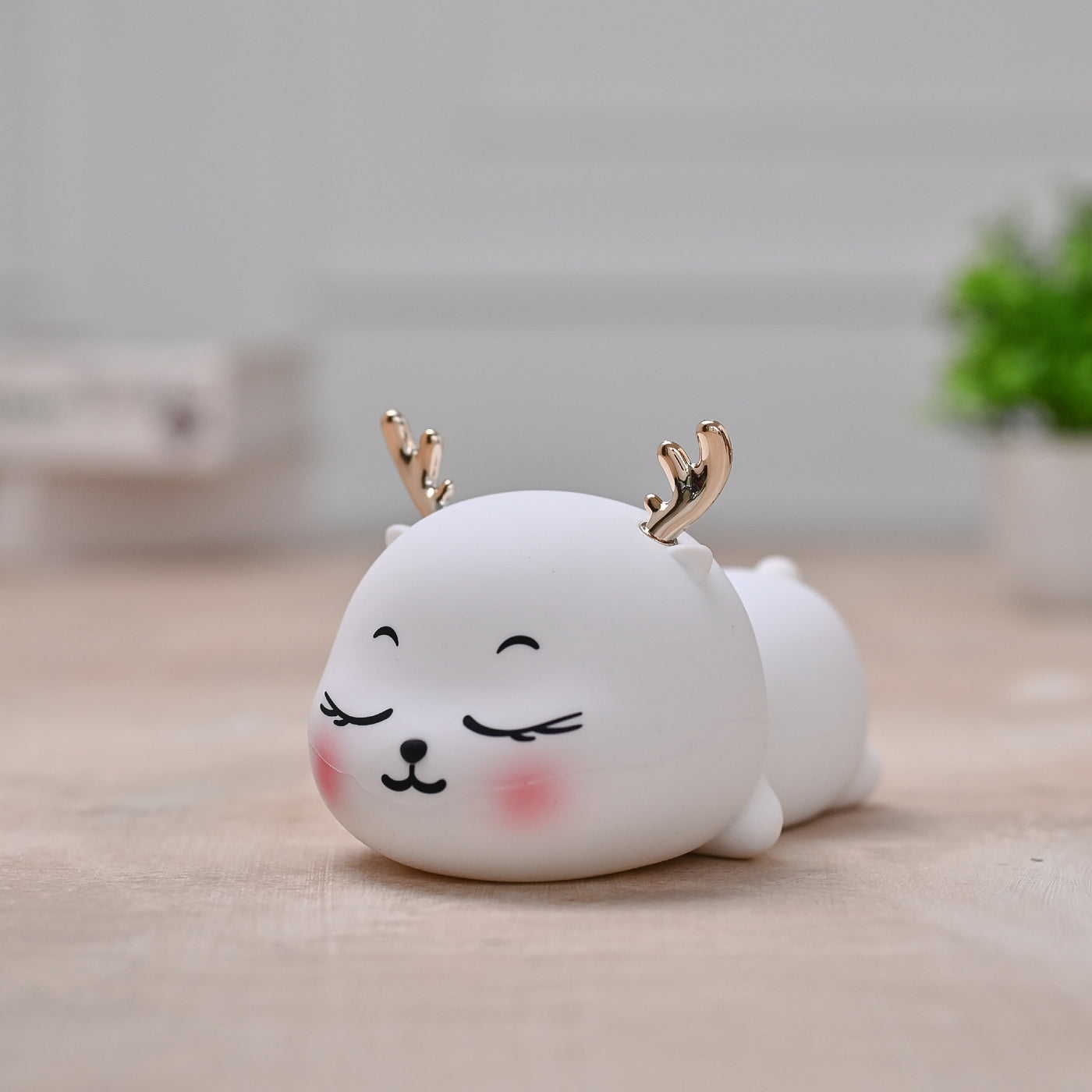 Silicone Deer Night Lamp for children | Bedroom | Christmas Gift | Tap Lamp | Multiple Colors