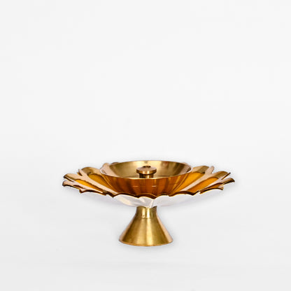 Lotus Shaped Brass  Diya for Home decoration / Office decoration (Set of 2)