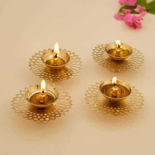 Pure Brass Diya for Puja Room Oil Lamp Deepak Akhand Diya in Gold Antique Finished for Home Temple Pooja Articles Décor Return Gifts for House Warming Festive Gifts Set of 4